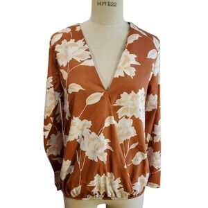Boohoo‎ Y2K Floral Faux Wrap Blouse With Elastic At Waist Size 10